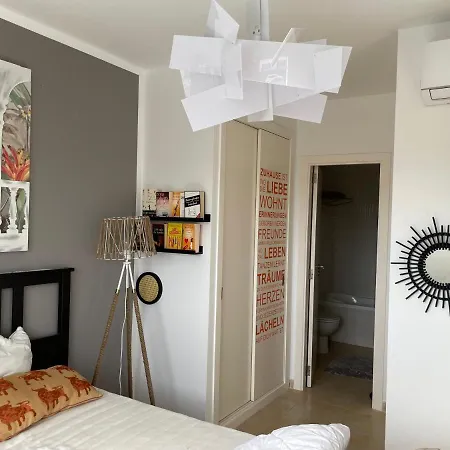 15 - Beachhouse Luxury - 300m - Wifi - Klima *