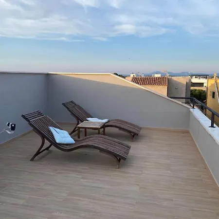 Villa 15 - Beachhouse Luxury - 300m - Wifi - Klima
